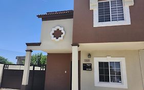 Casa A 5 Min., Del Consulado Americano